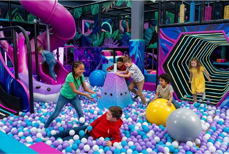 Mega Ball Pit